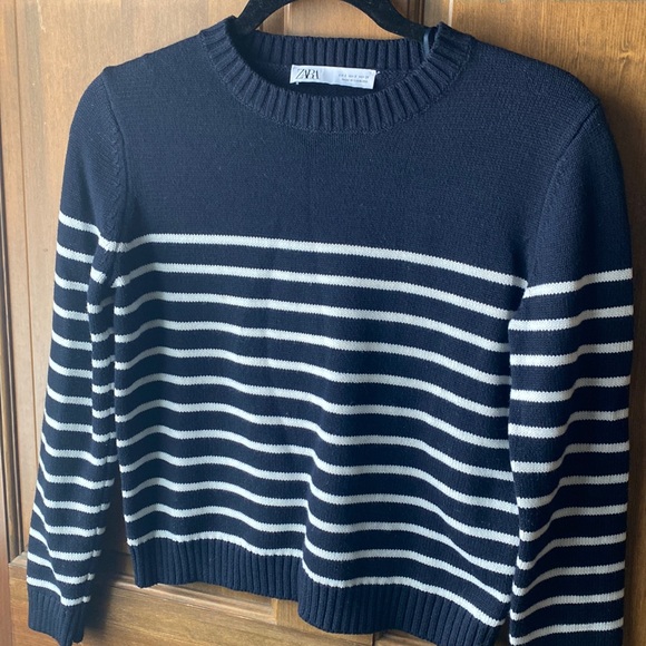 Zara Sweaters - Zara small striped sweater wool blend